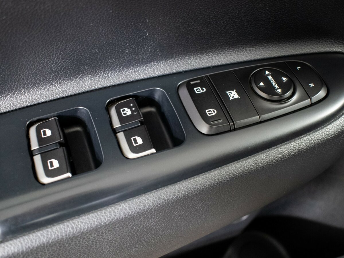 Kia Rio X-Line IV, 2018 Фото №13