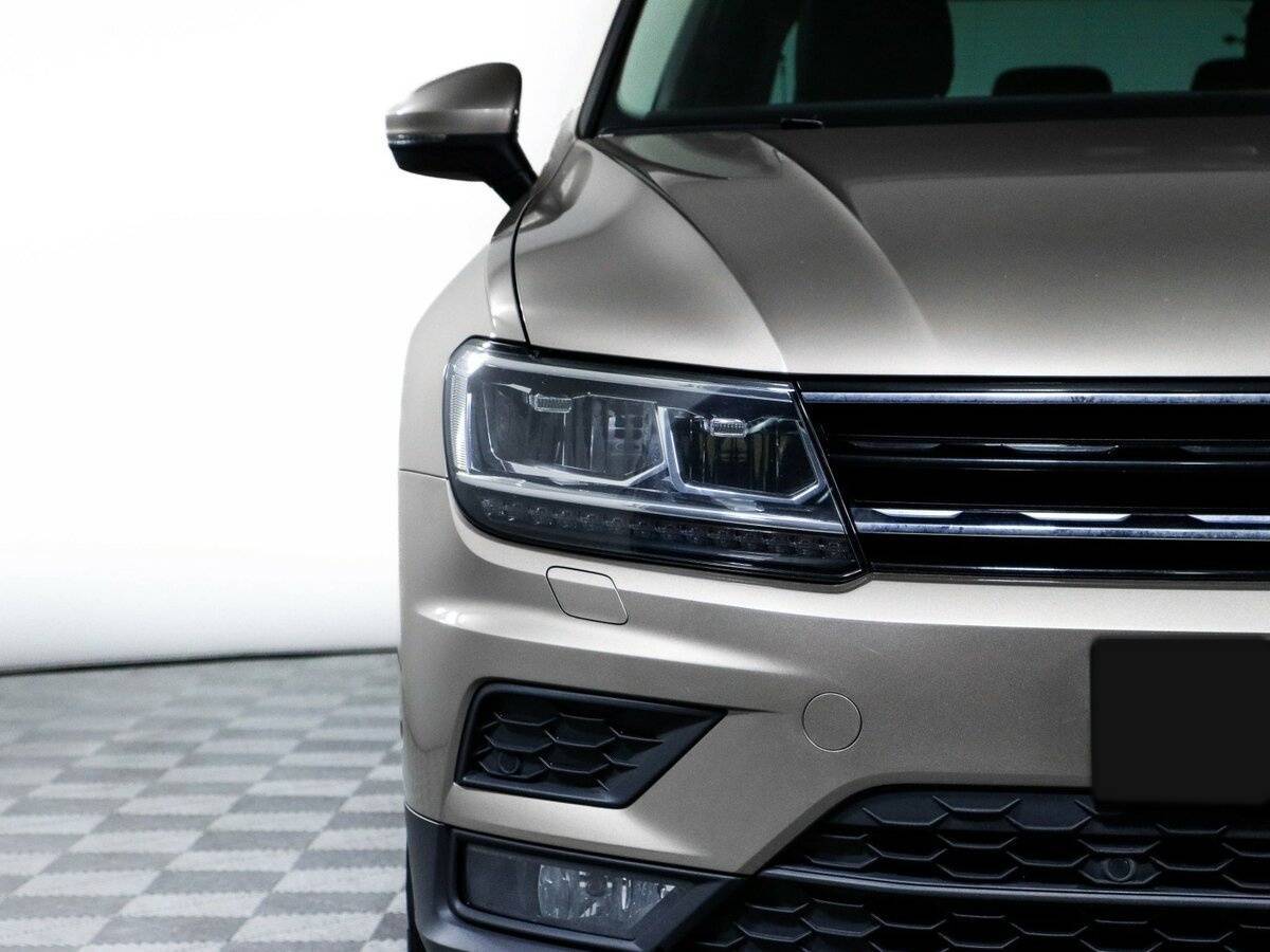 Volkswagen Tiguan, 2018 Фото №15