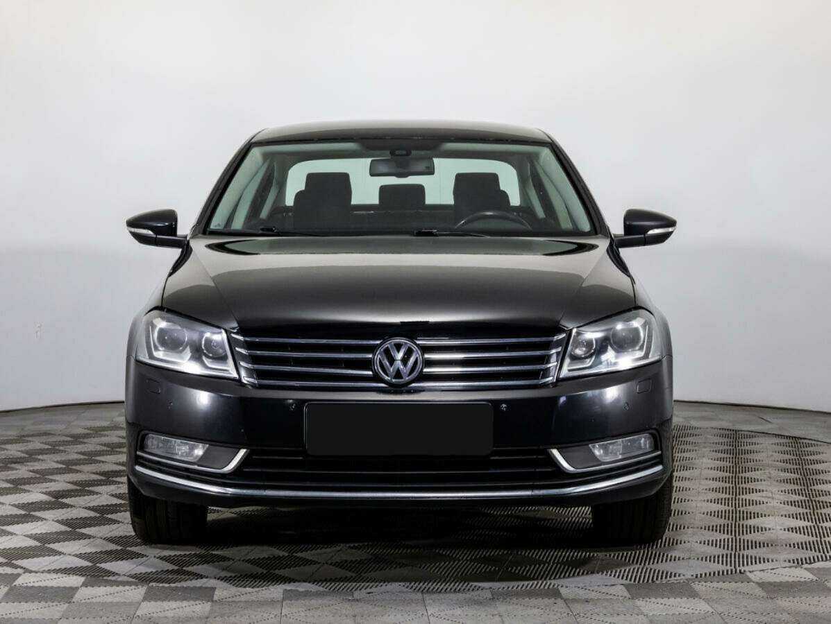 Volkswagen Passat, 2012 Фото №2