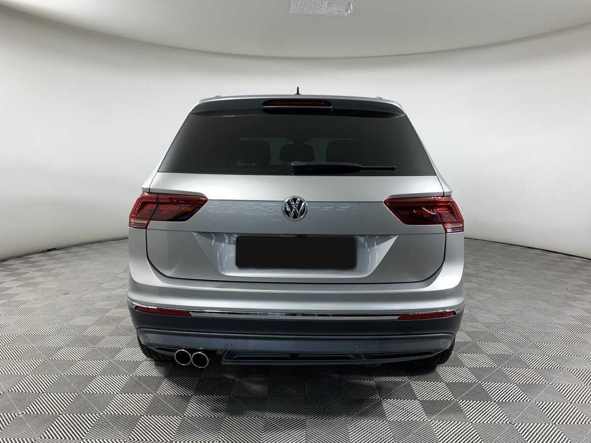 Volkswagen Tiguan, 2018 Фото №5