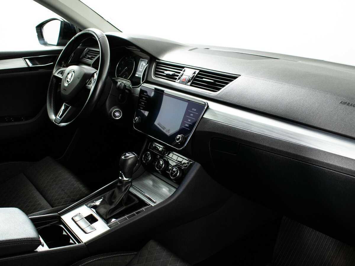 Skoda Superb, 2020 Фото №9