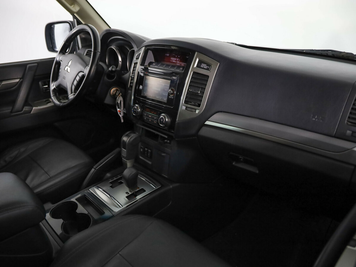 Mitsubishi Pajero IV Рестайлинг 2, 2015 Фото №18