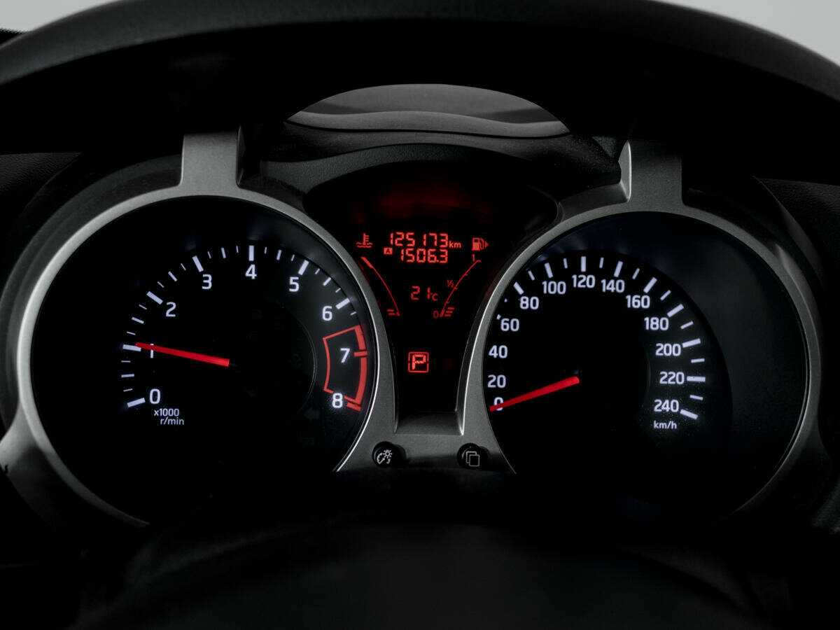 Nissan Juke, 2014 Фото №11