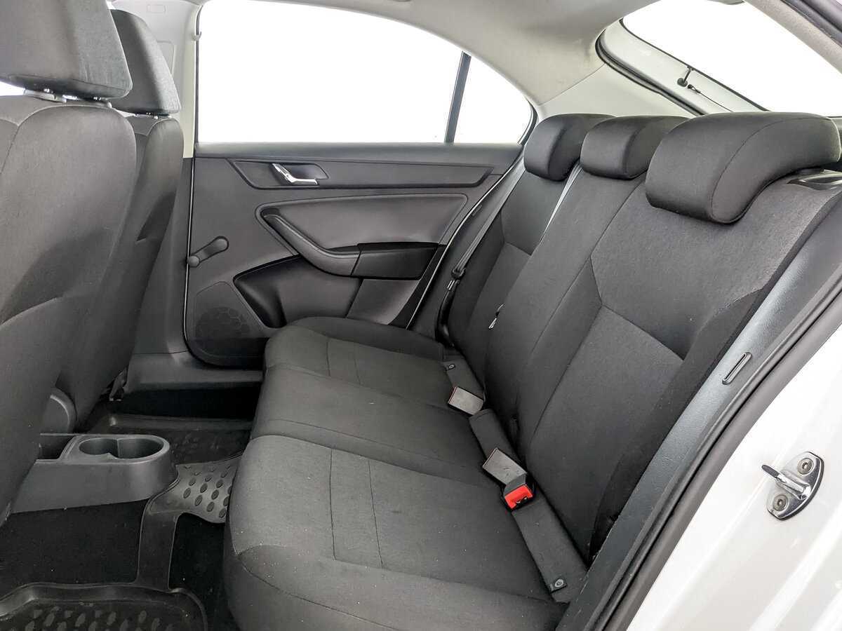 Skoda Rapid, 2017 Фото №12