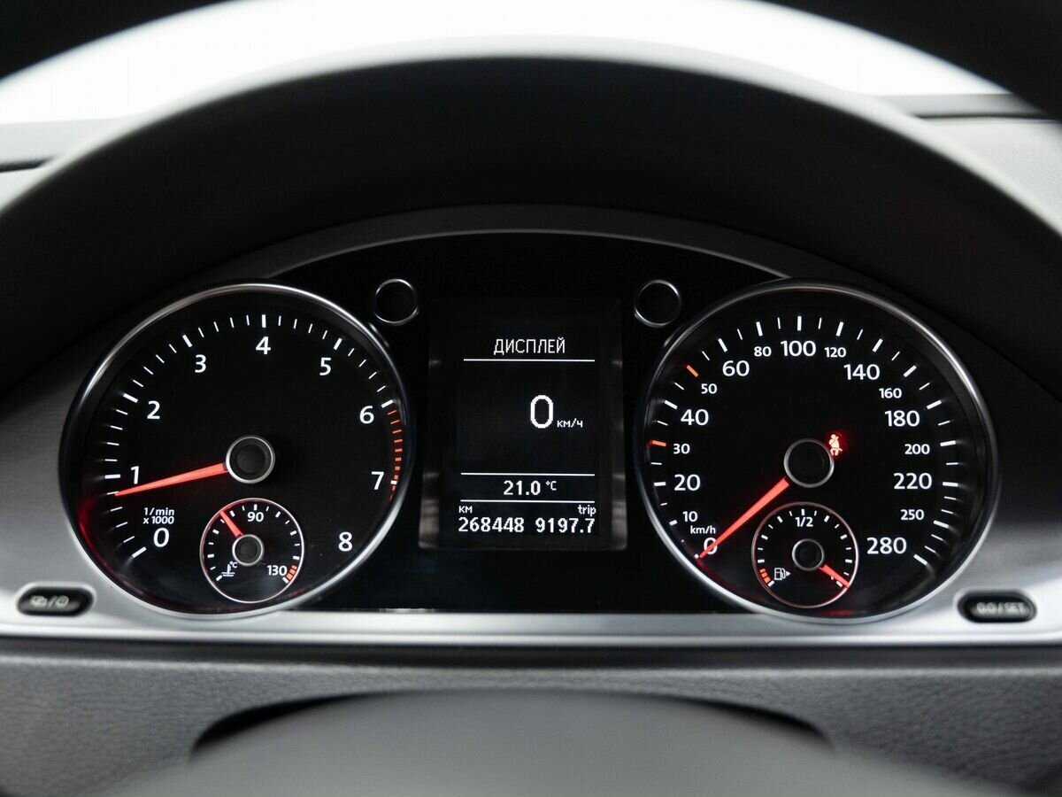 Volkswagen Passat CC, 2013 Фото №17