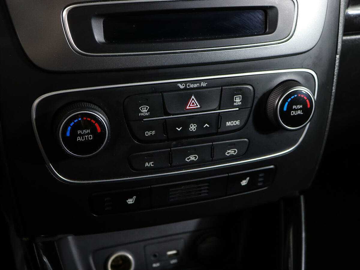 Kia Sorento, 2015 Фото №21