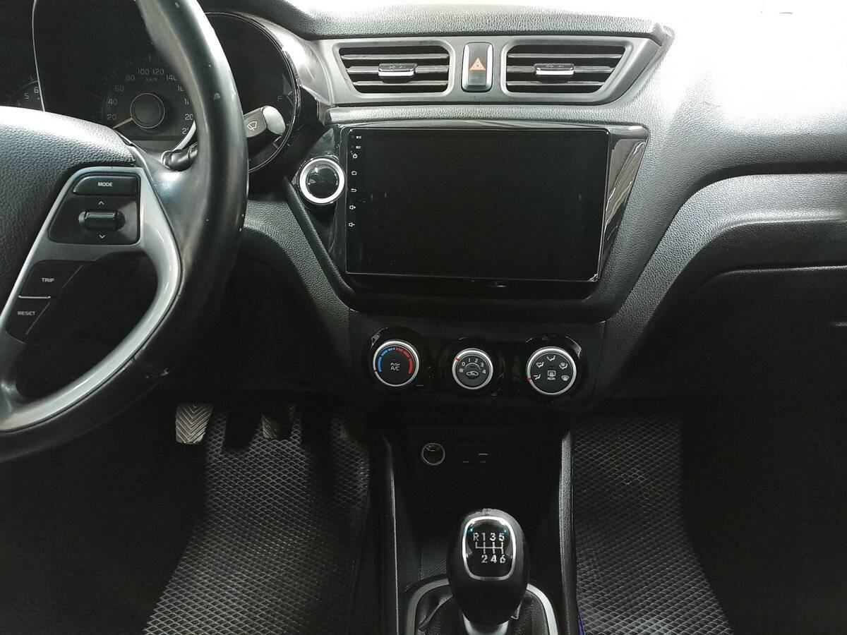 Kia Rio, 2016 Фото №15