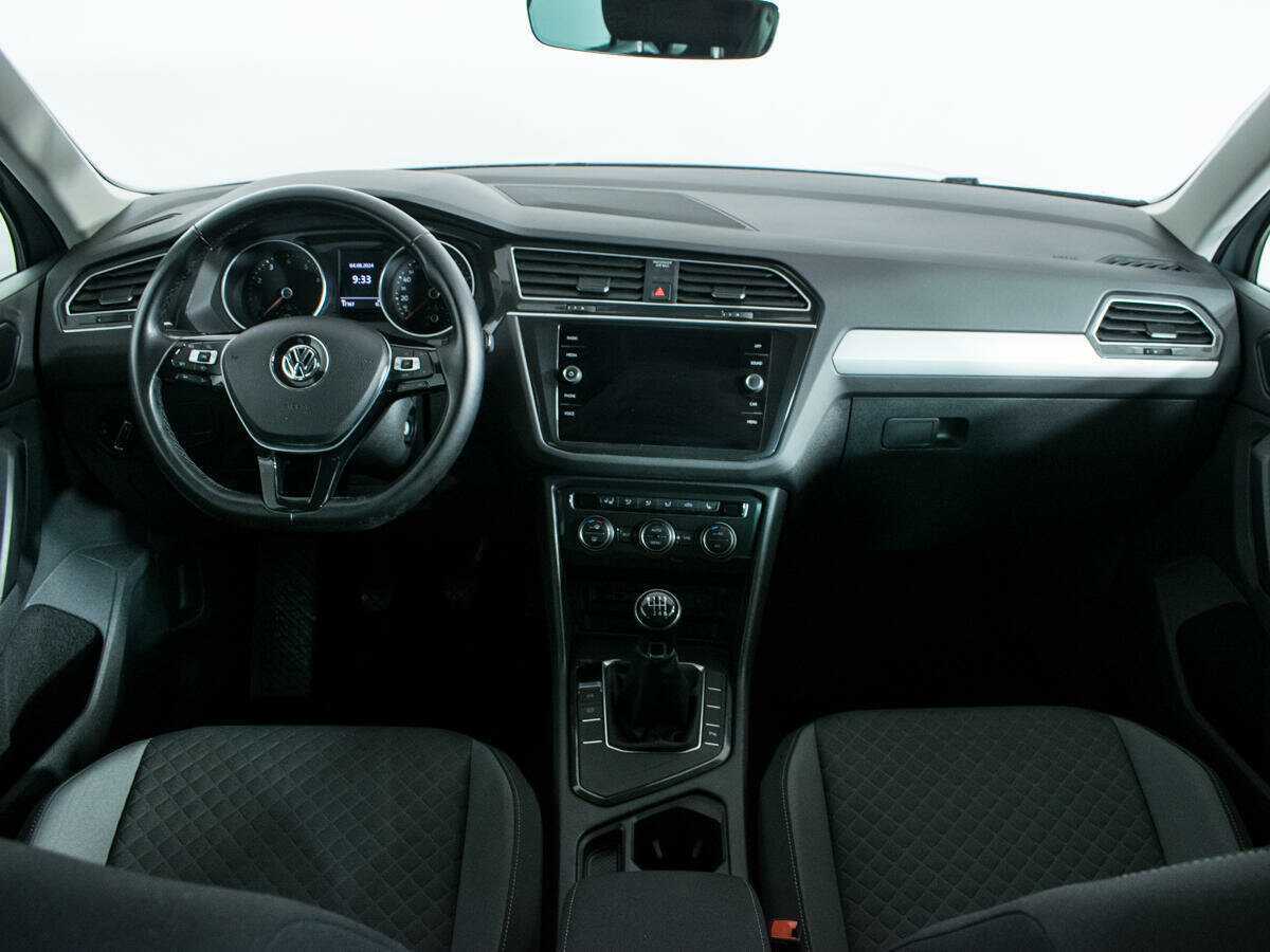 Volkswagen Tiguan, 2019 Фото №11