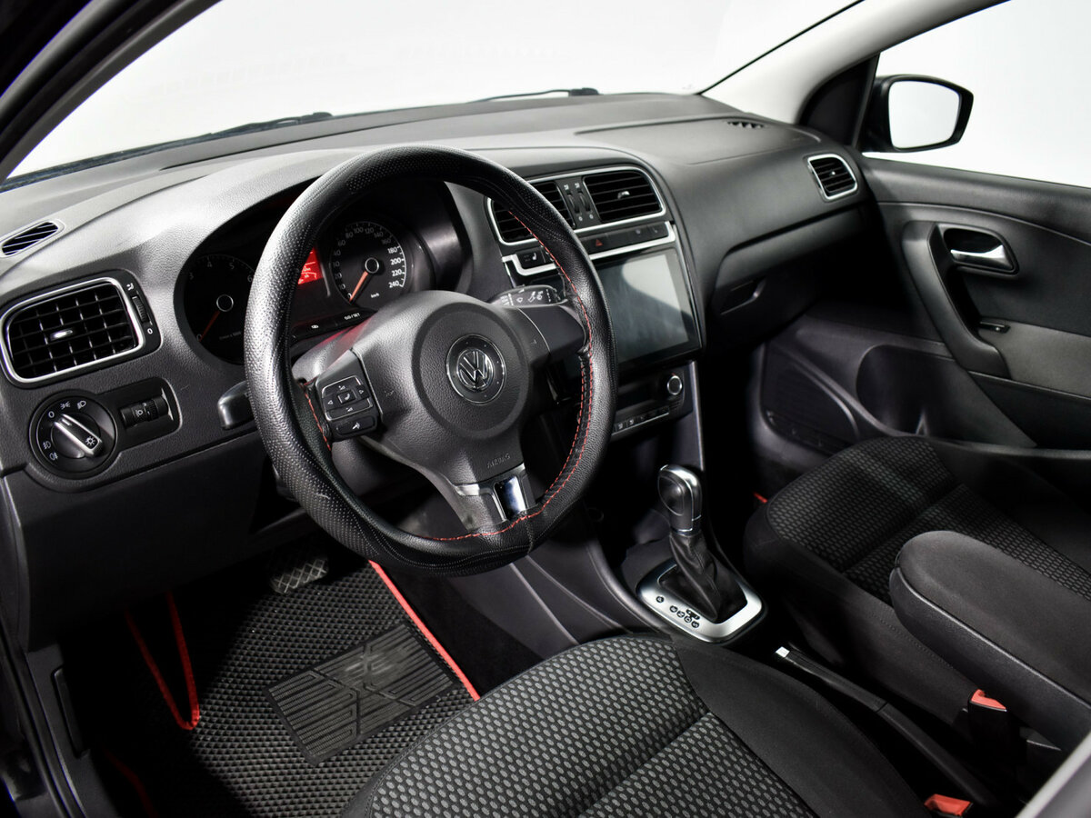 Volkswagen Polo V, 2013 Фото №9