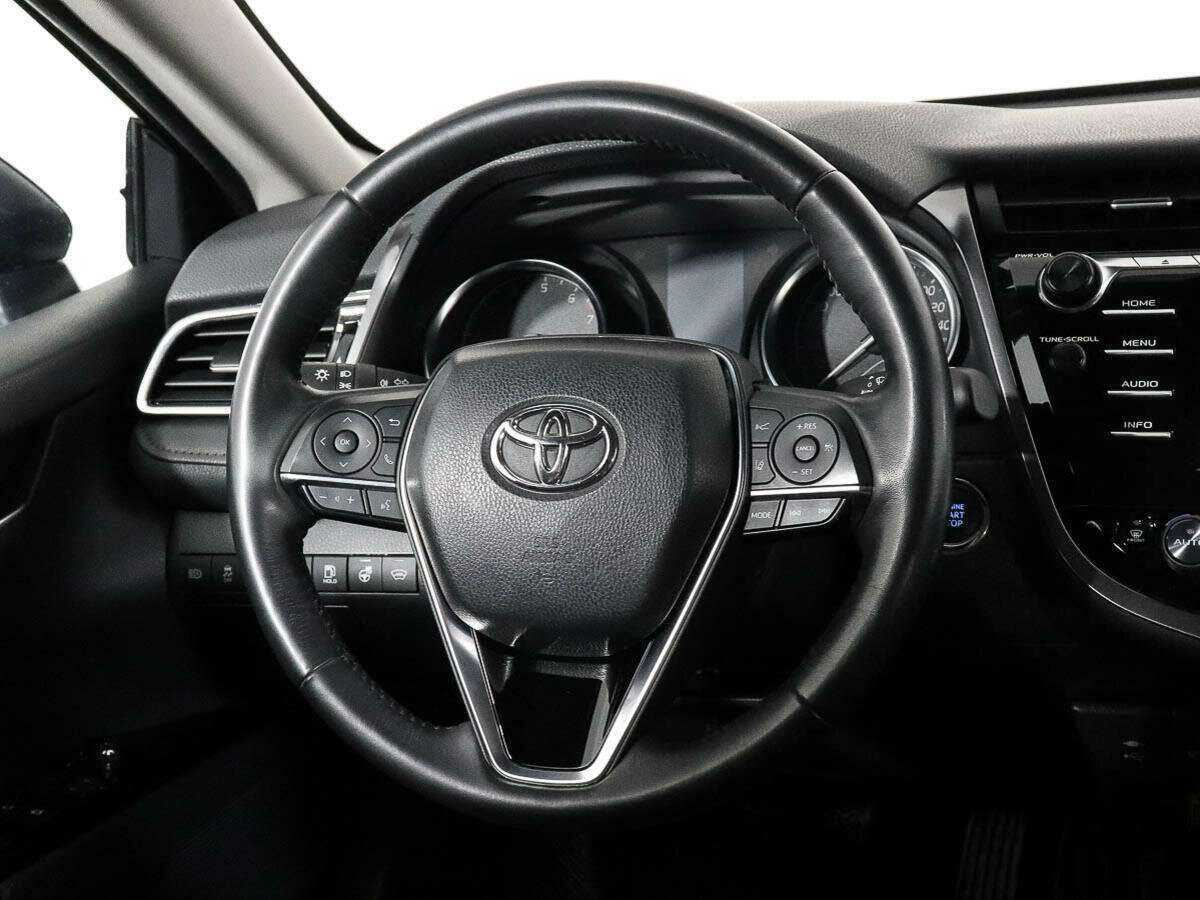 Toyota Camry, 2020 Фото №10