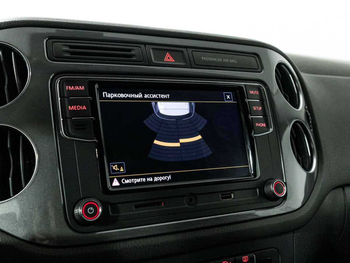 Volkswagen Tiguan, 2015 Фото №16