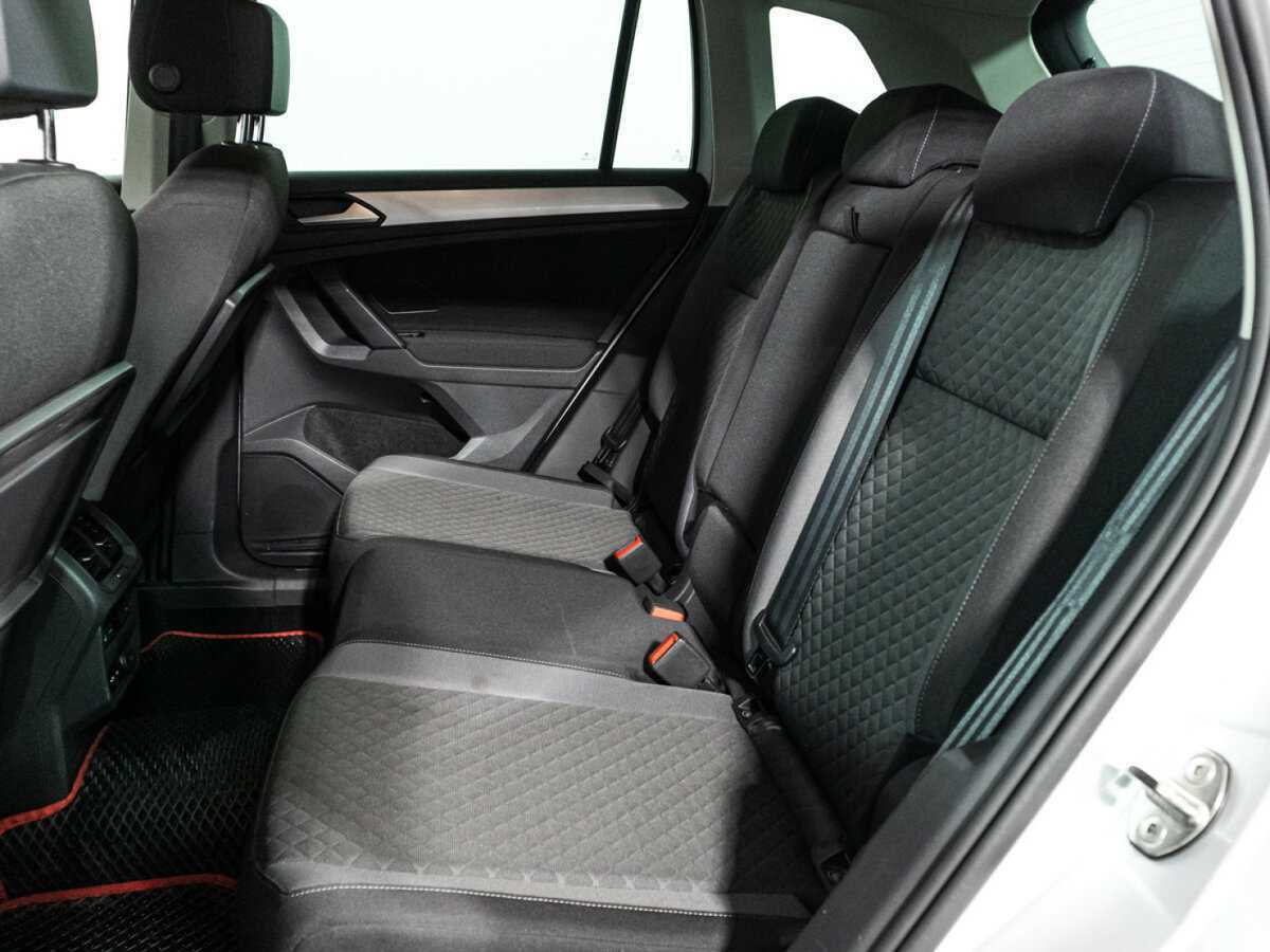 Volkswagen Tiguan, 2019 Фото №7