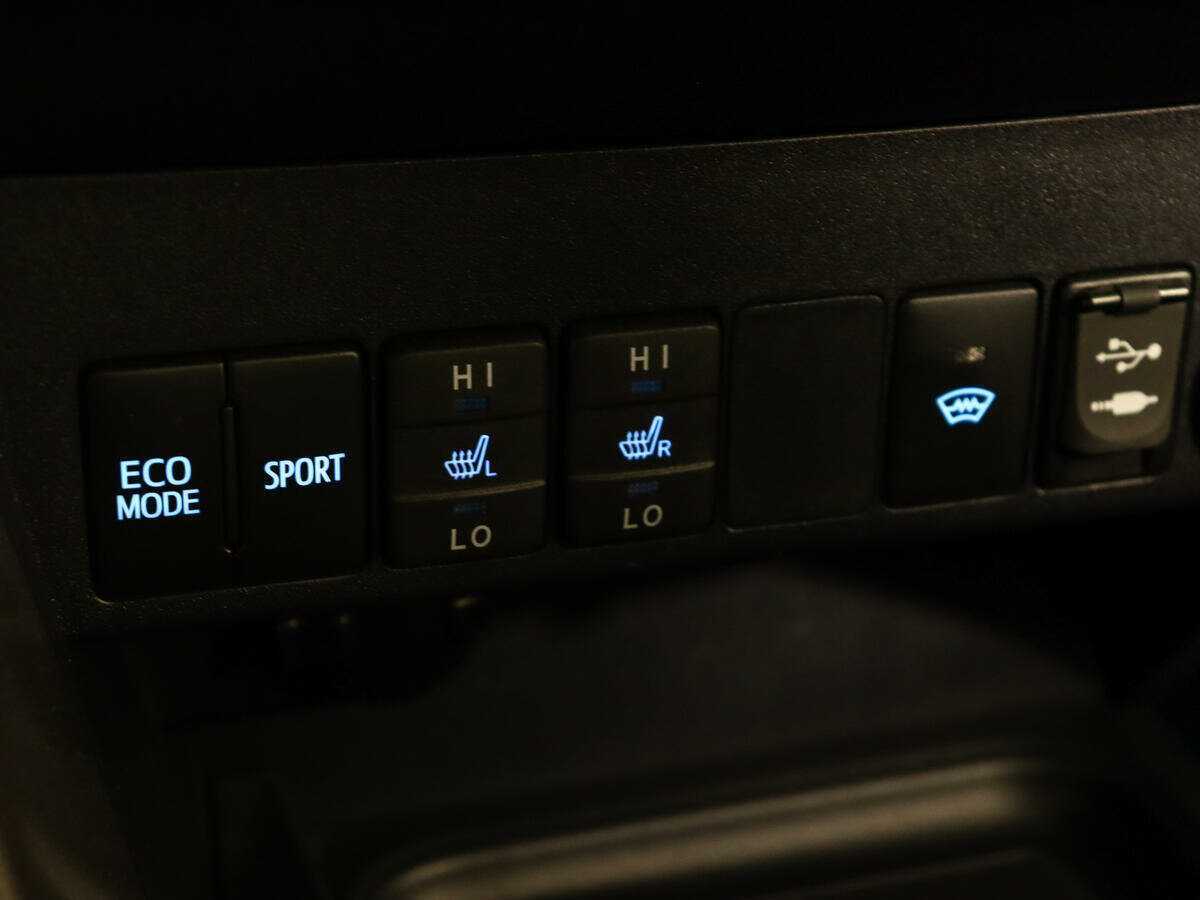 Toyota RAV4, 2018 Фото №19