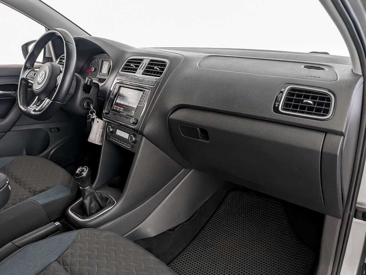Volkswagen Polo, 2019 Фото №11