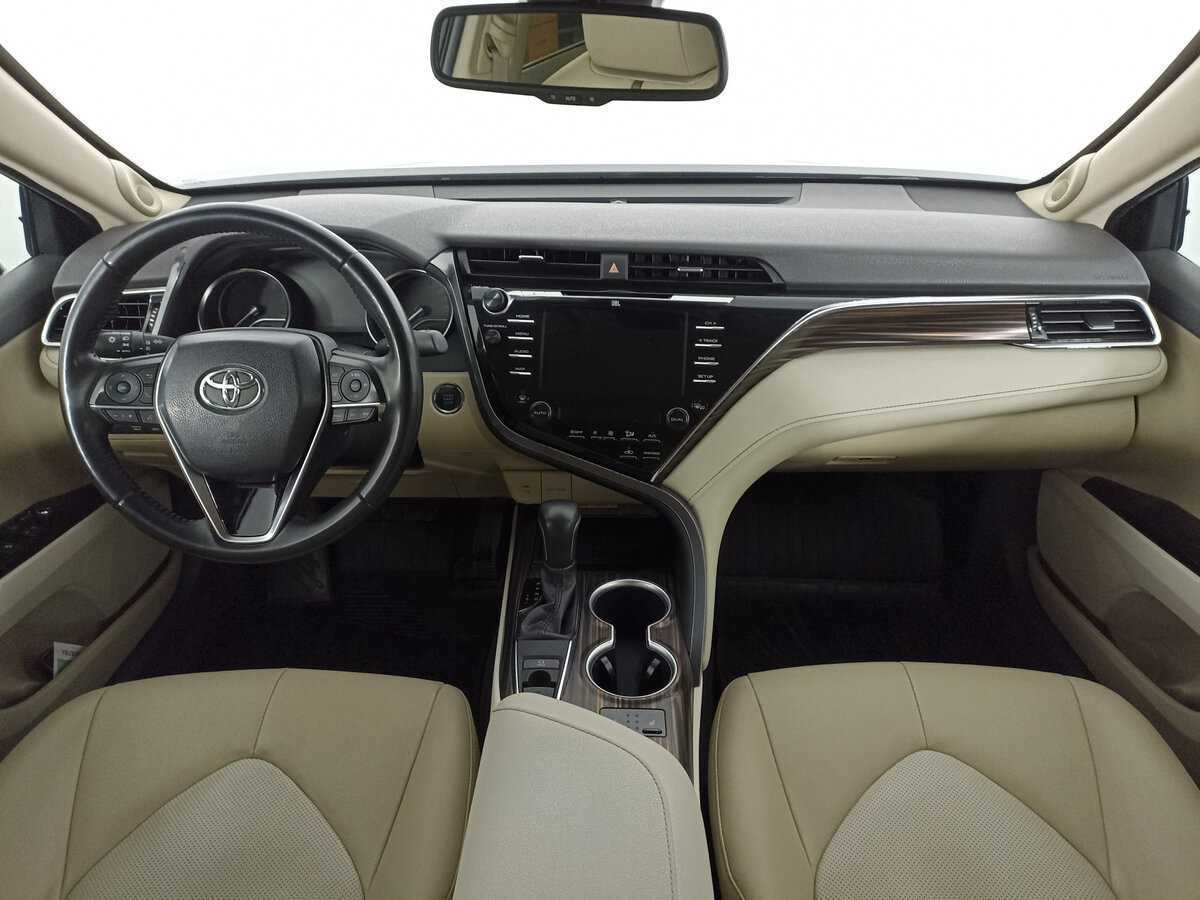 Toyota Camry, 2020 Фото №14