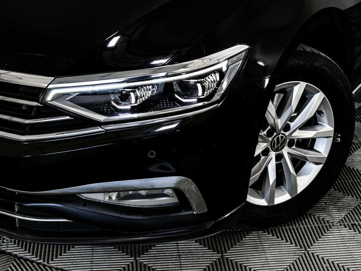 Volkswagen Passat, 2020 Фото №2