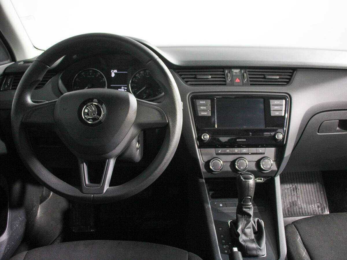 Skoda Octavia, 2018 Фото №11