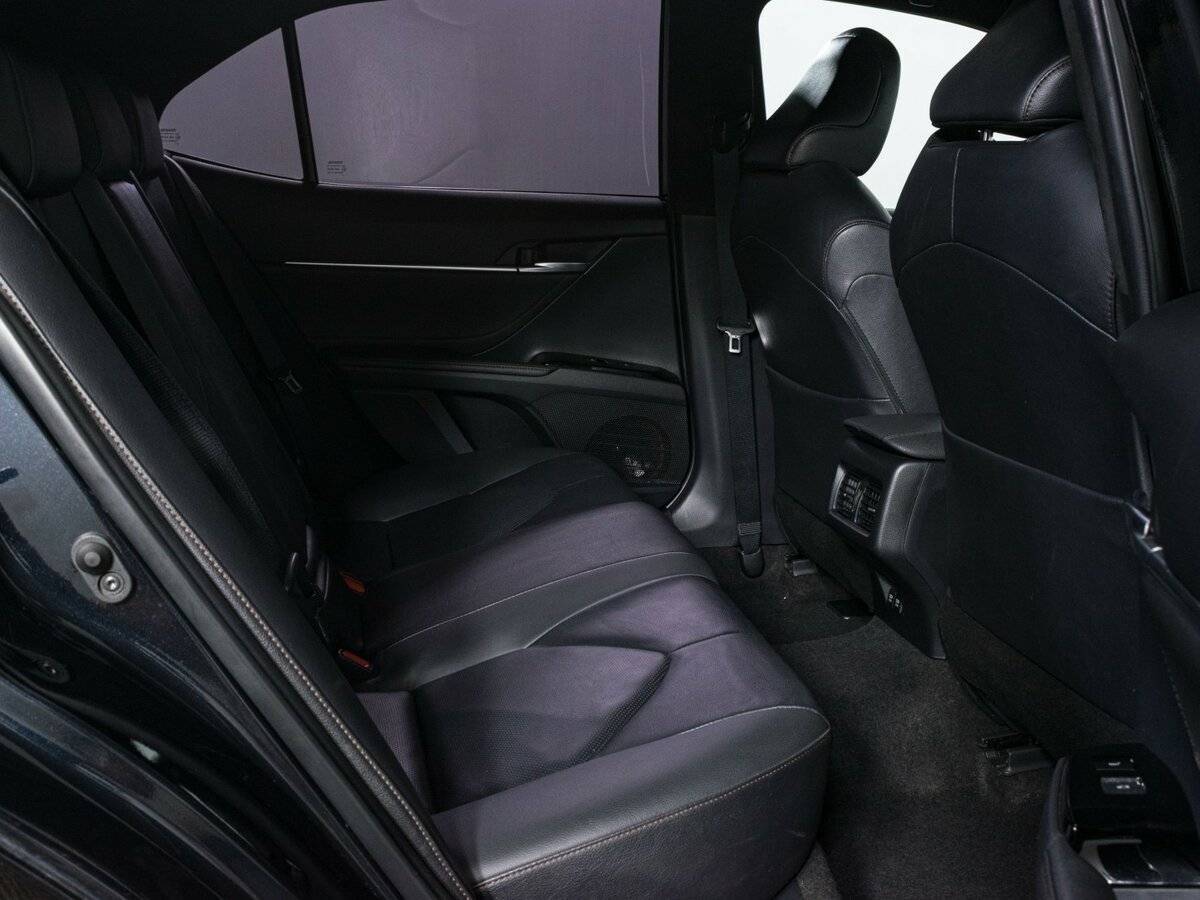 Toyota Camry, 2020 Фото №12