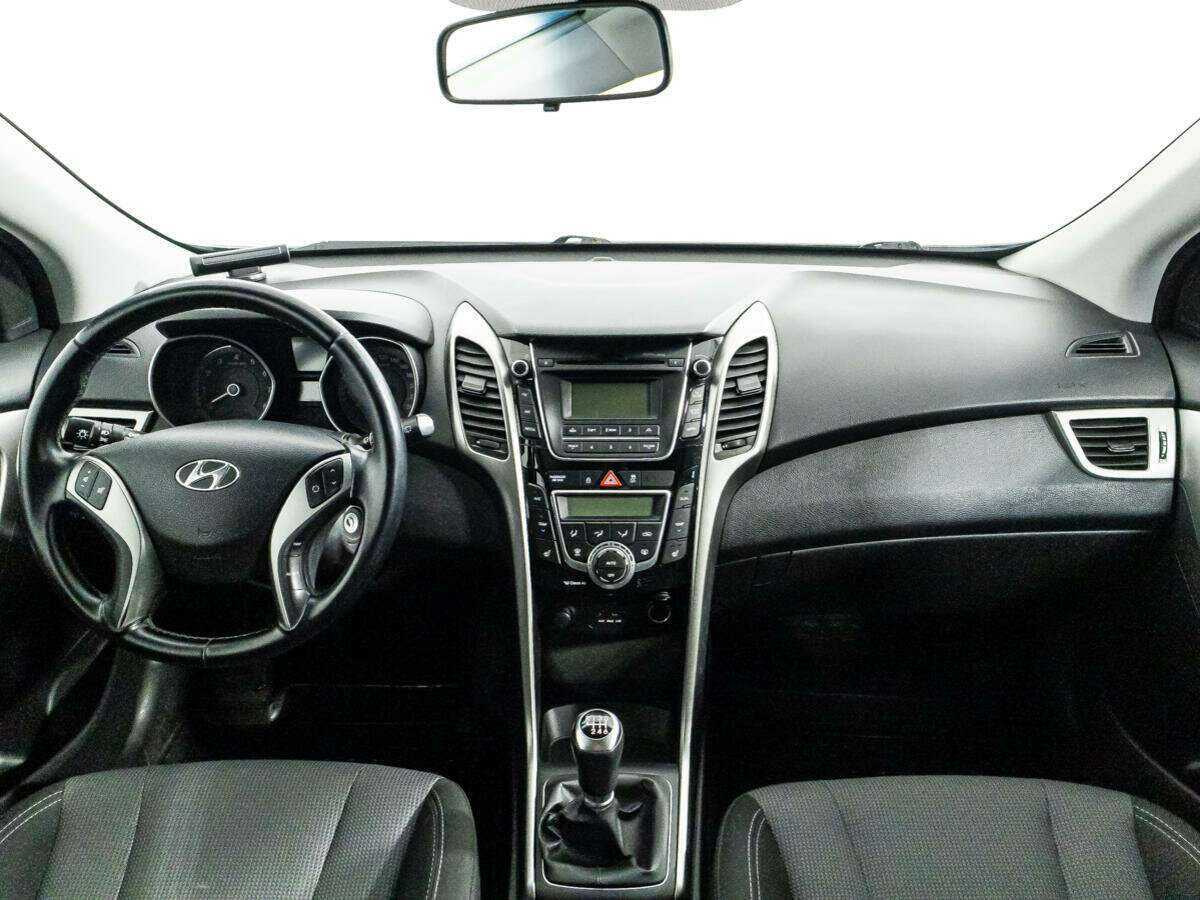 Hyundai i30, 2013 Фото №13