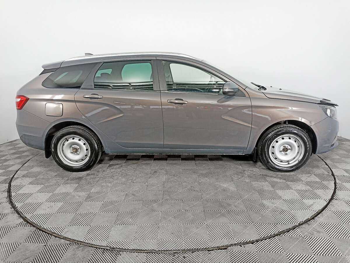 Lada (ВАЗ) Vesta SW, 2017 Фото №4