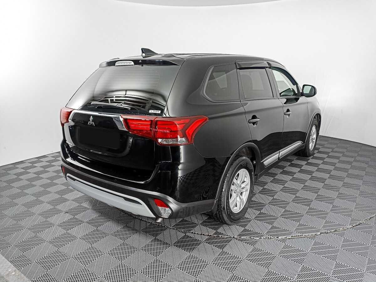 Mitsubishi Outlander, 2021 Фото №5