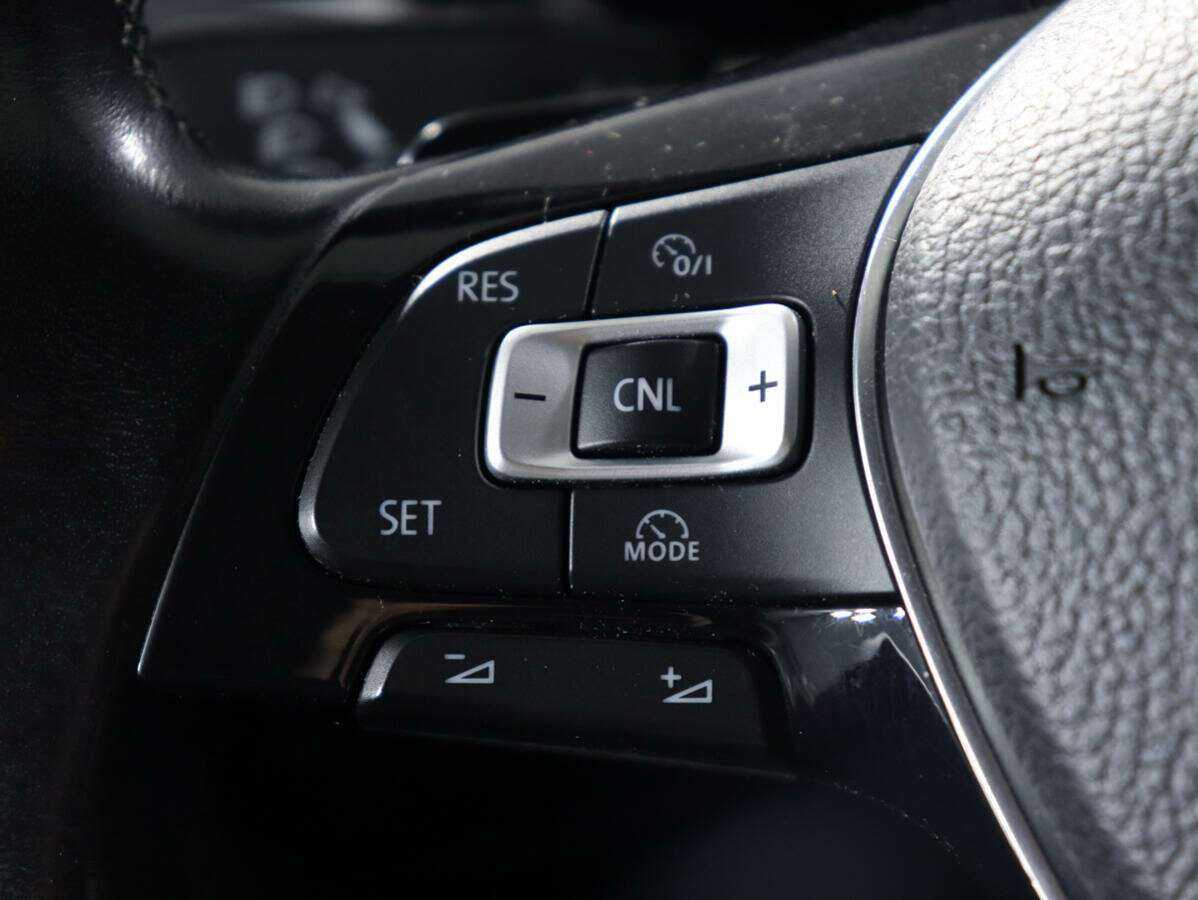 Volkswagen Tiguan, 2017 Фото №18