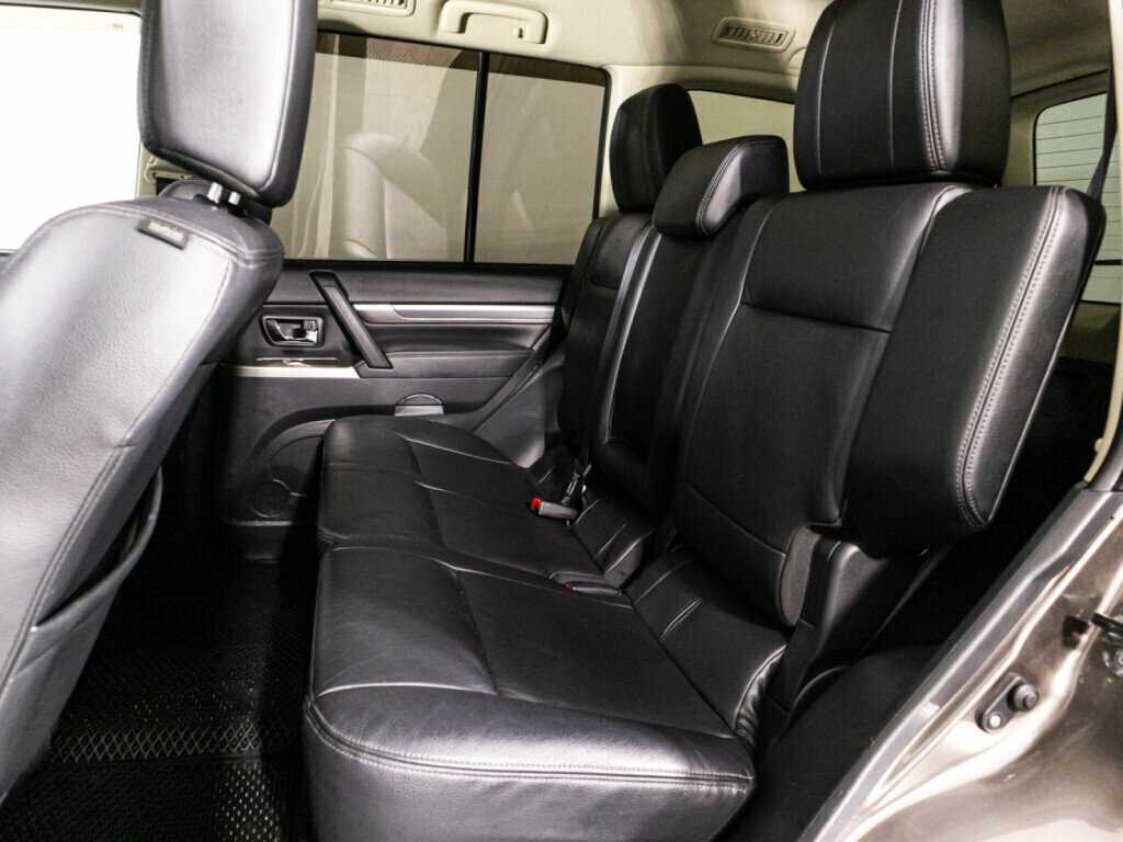 Mitsubishi Pajero, 2014 Фото №10