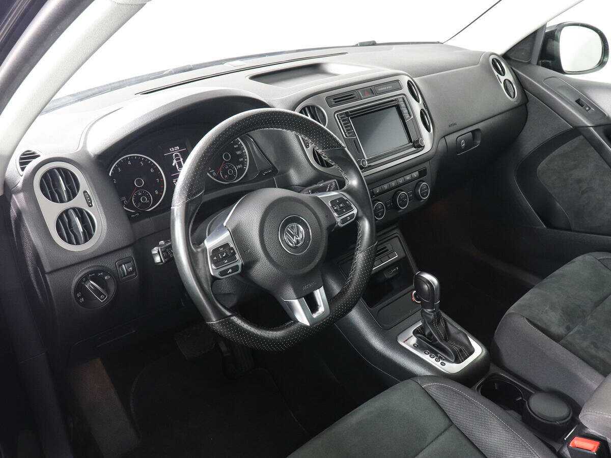 Volkswagen Tiguan AMT, 2016 Фото №9