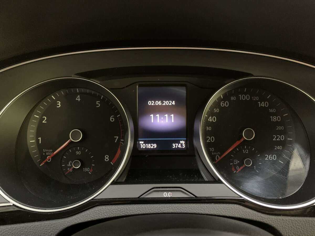 Volkswagen Passat, 2019 Фото №11