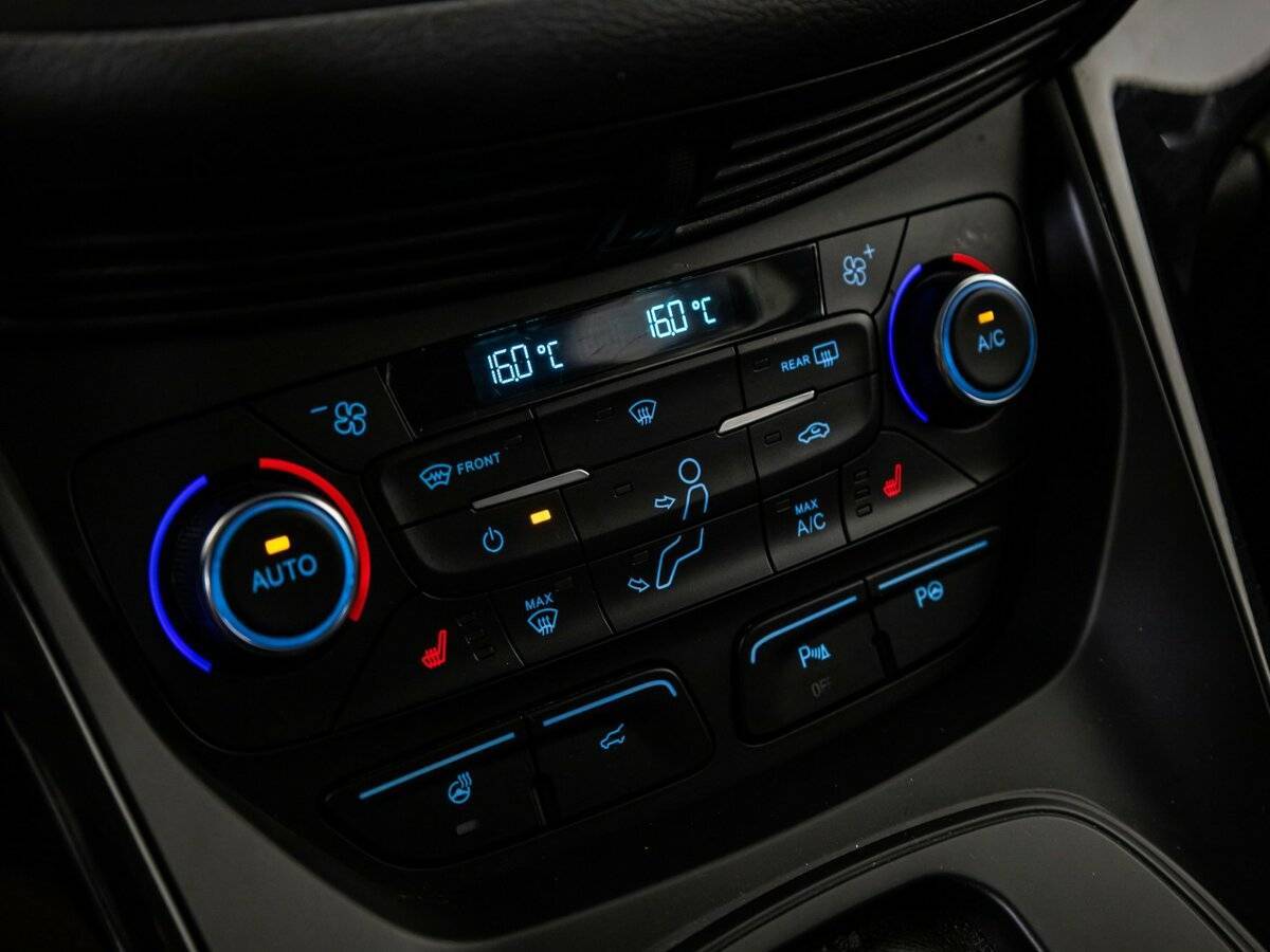 Ford Kuga, 2018 Фото №16