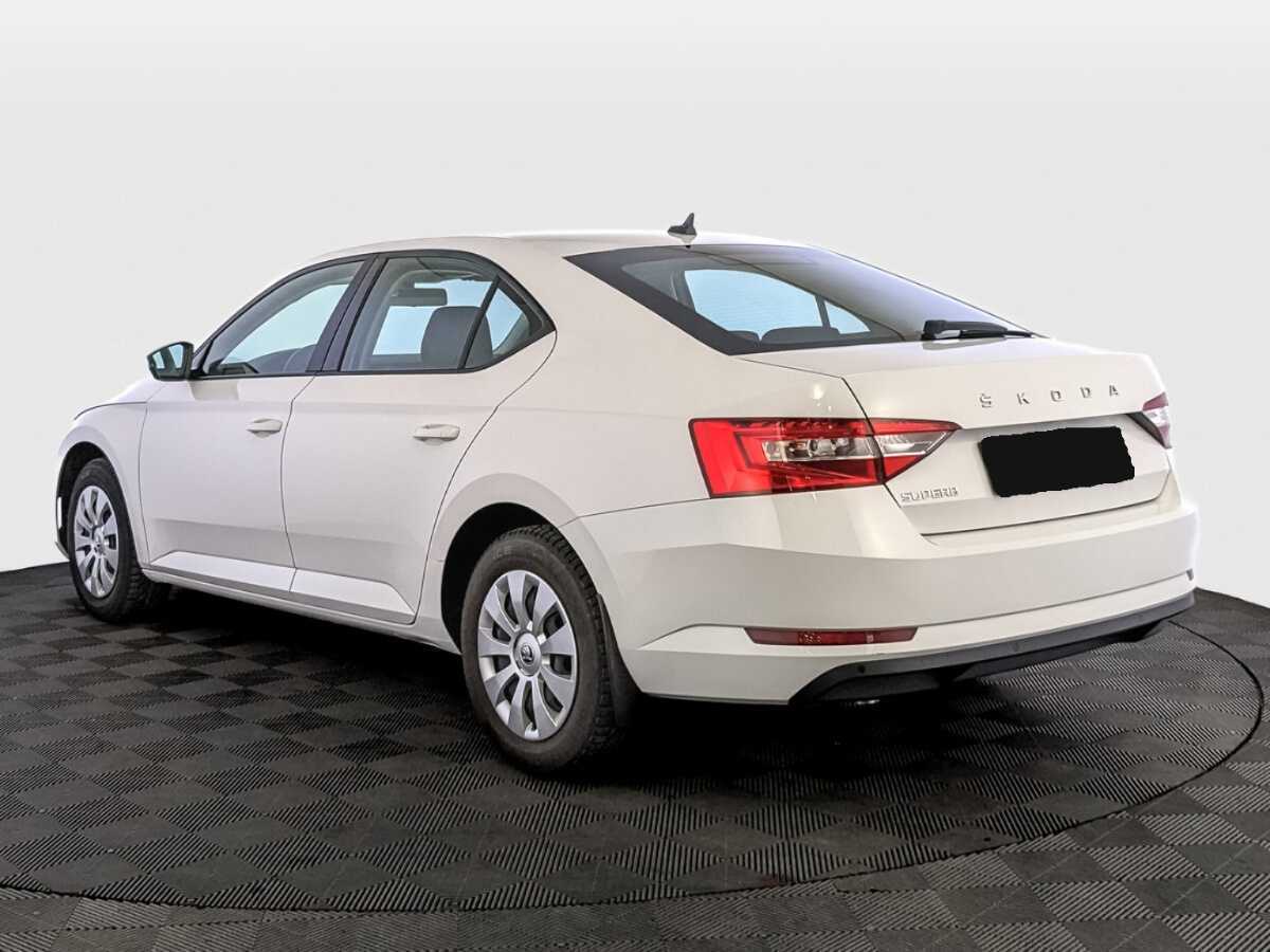 Skoda Superb, 2021 Фото №7