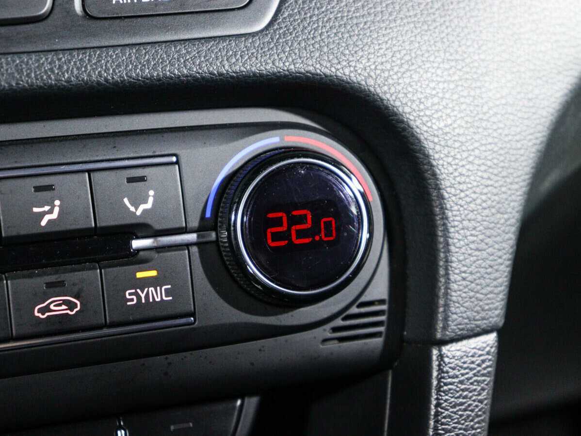 Kia Ceed, 2018 Фото №16