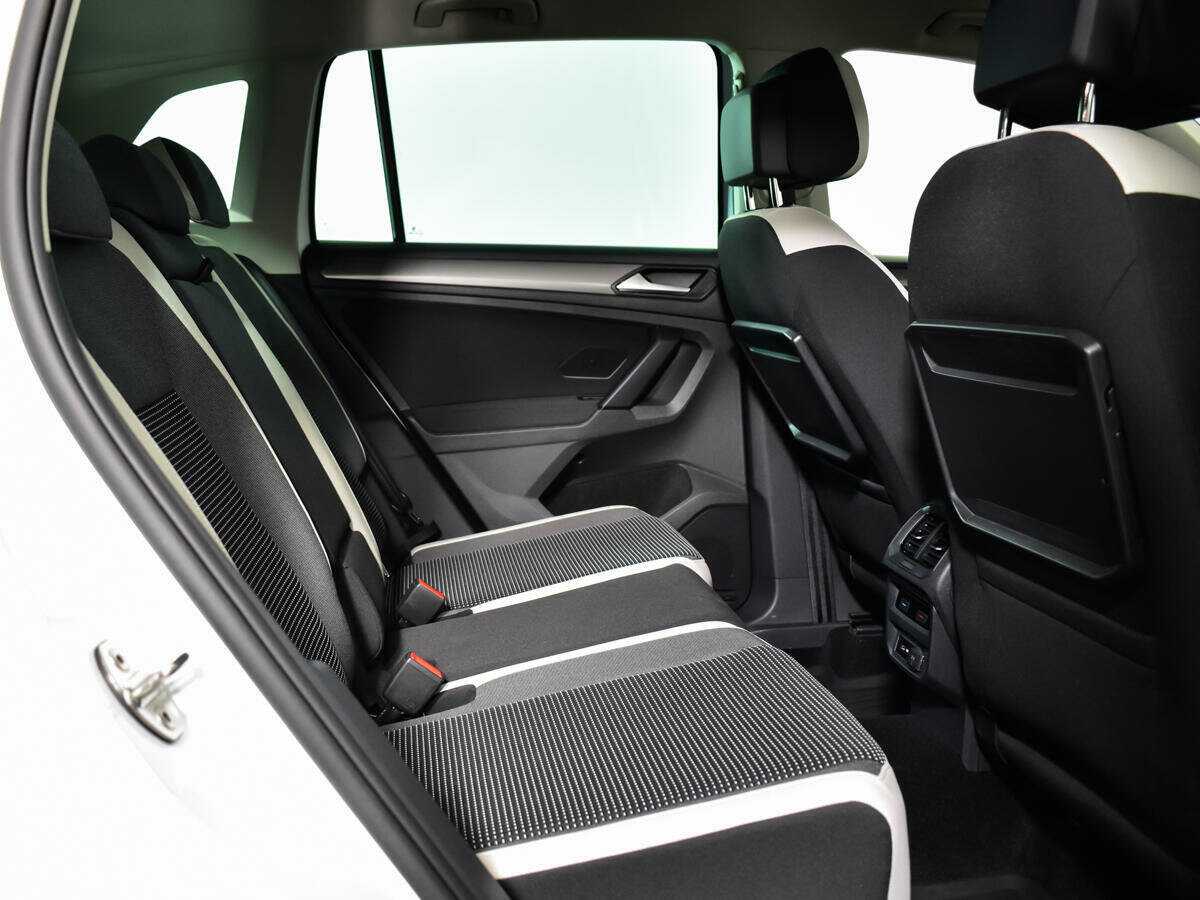 Volkswagen Tiguan, 2019 Фото №9