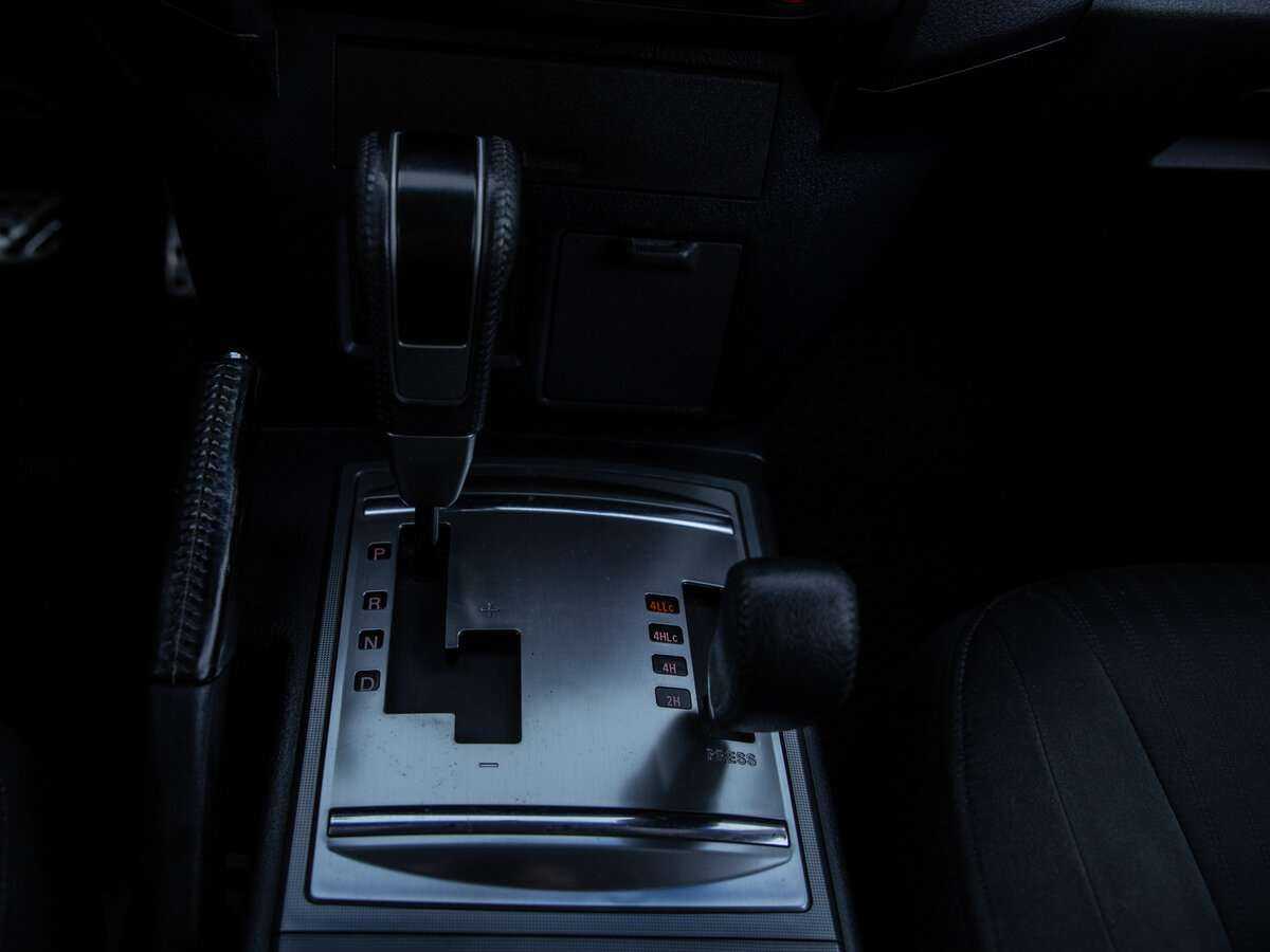 Mitsubishi Pajero, 2012 Фото №13