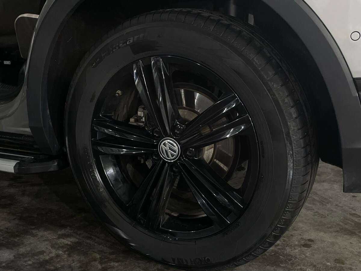 Volkswagen Tiguan, 2019 Фото №9