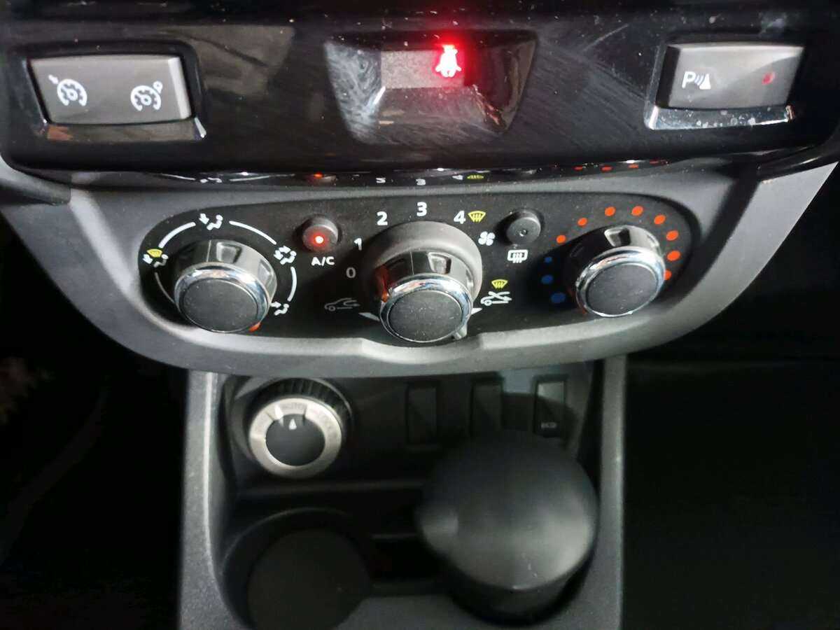 Renault Duster, 2018 Фото №11