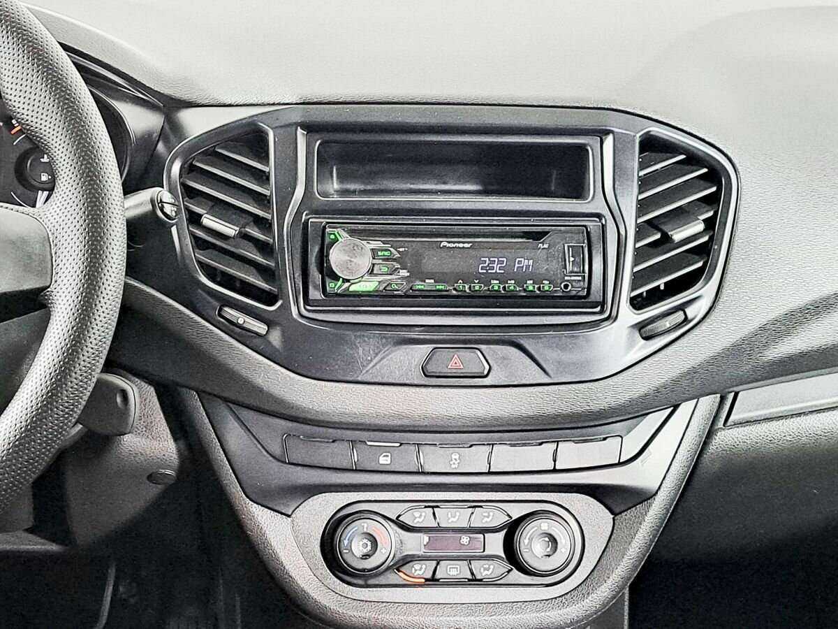 Lada (ВАЗ) Vesta, 2017 Фото №12