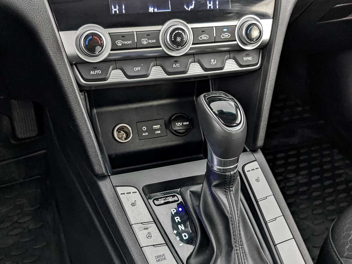 Hyundai Elantra, 2020 Фото №22