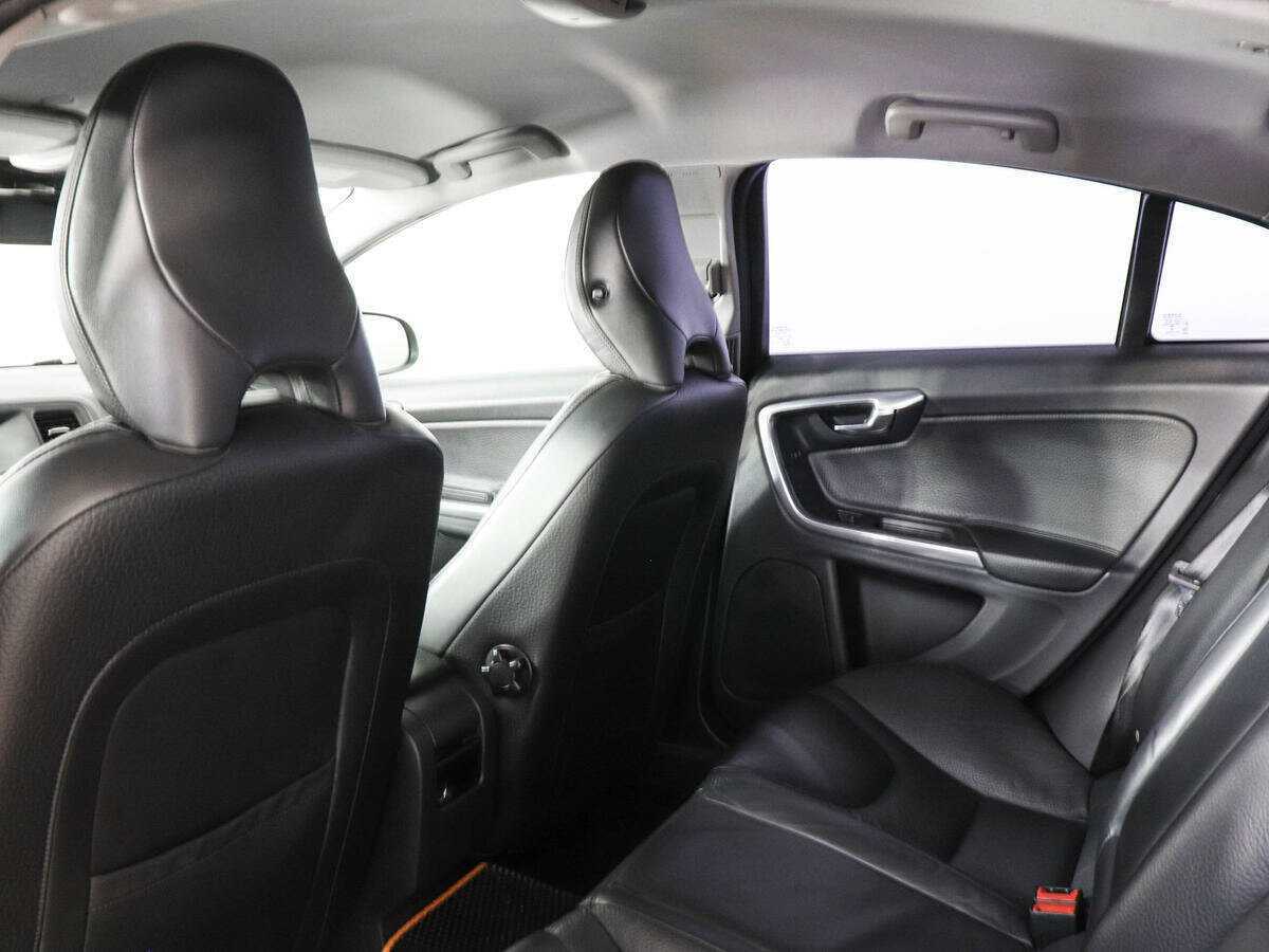 Volvo S60, 2013 Фото №12