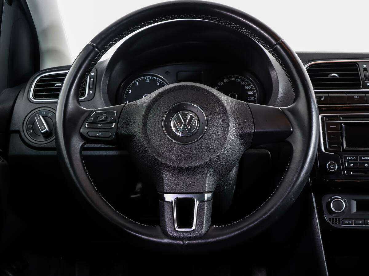 Volkswagen Polo, 2014 Фото №12