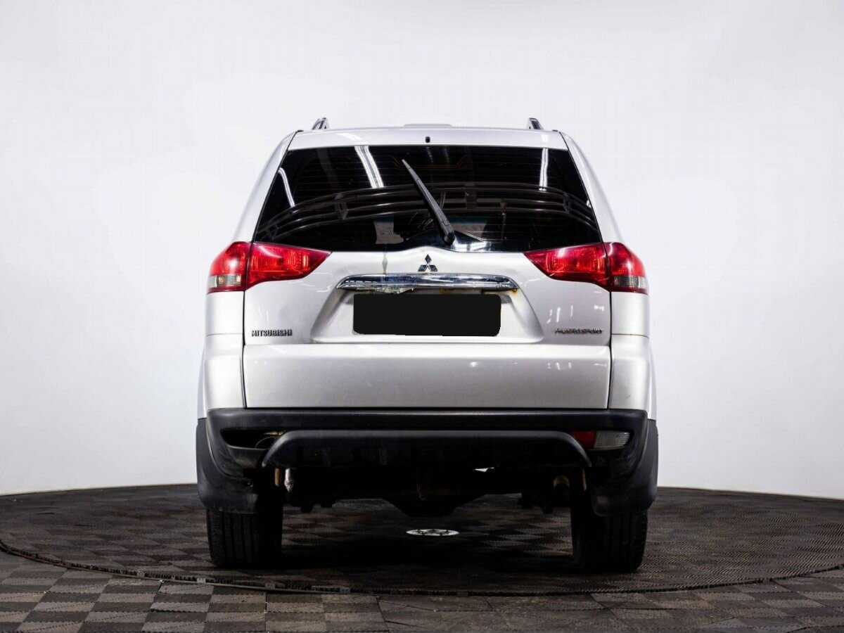 Mitsubishi Pajero Sport, 2014 Фото №5