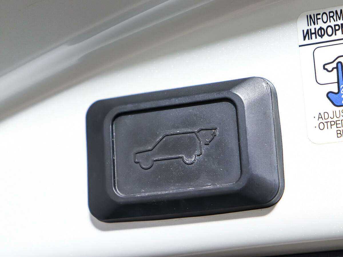 Toyota RAV4, 2018 Фото №21