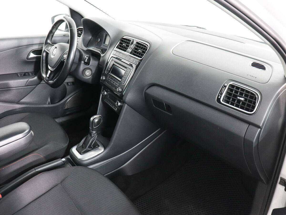 Volkswagen Polo, 2017 Фото №10