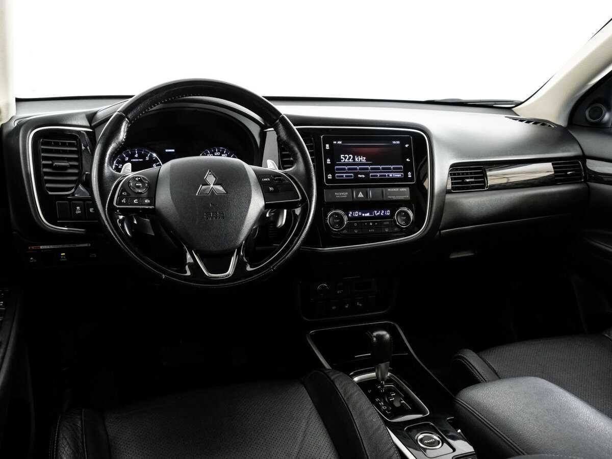 Mitsubishi Outlander, 2018 Фото №9