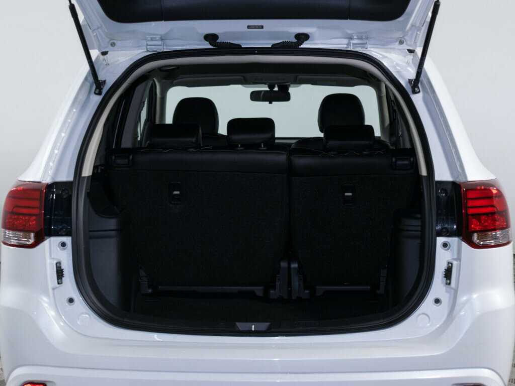 Mitsubishi Outlander, 2022 Фото №7