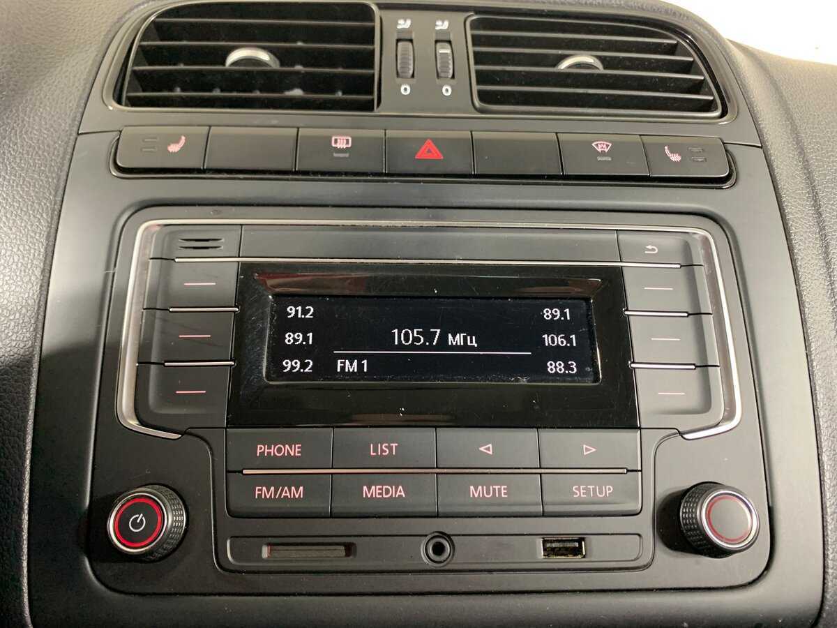 Volkswagen Polo, 2016 Фото №13