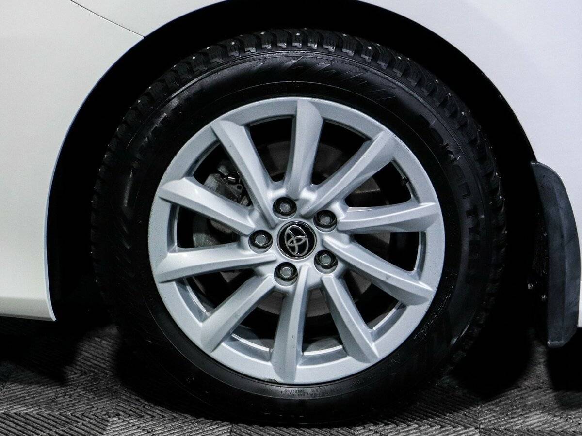 Toyota Camry, 2021 Фото №12