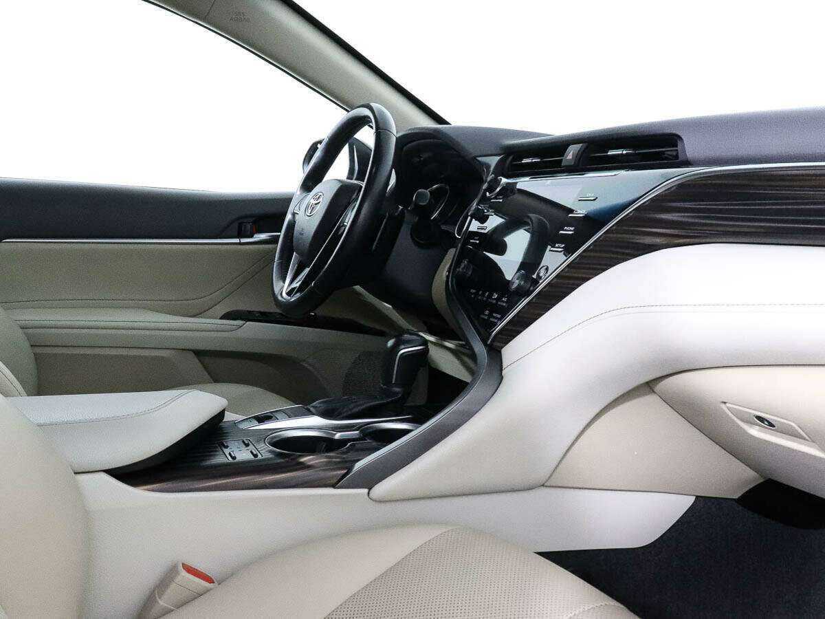 Toyota Camry, 2018 Фото №7