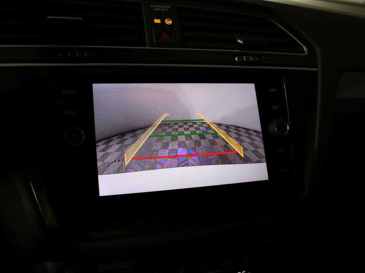 Volkswagen Tiguan, 2020 Фото №15