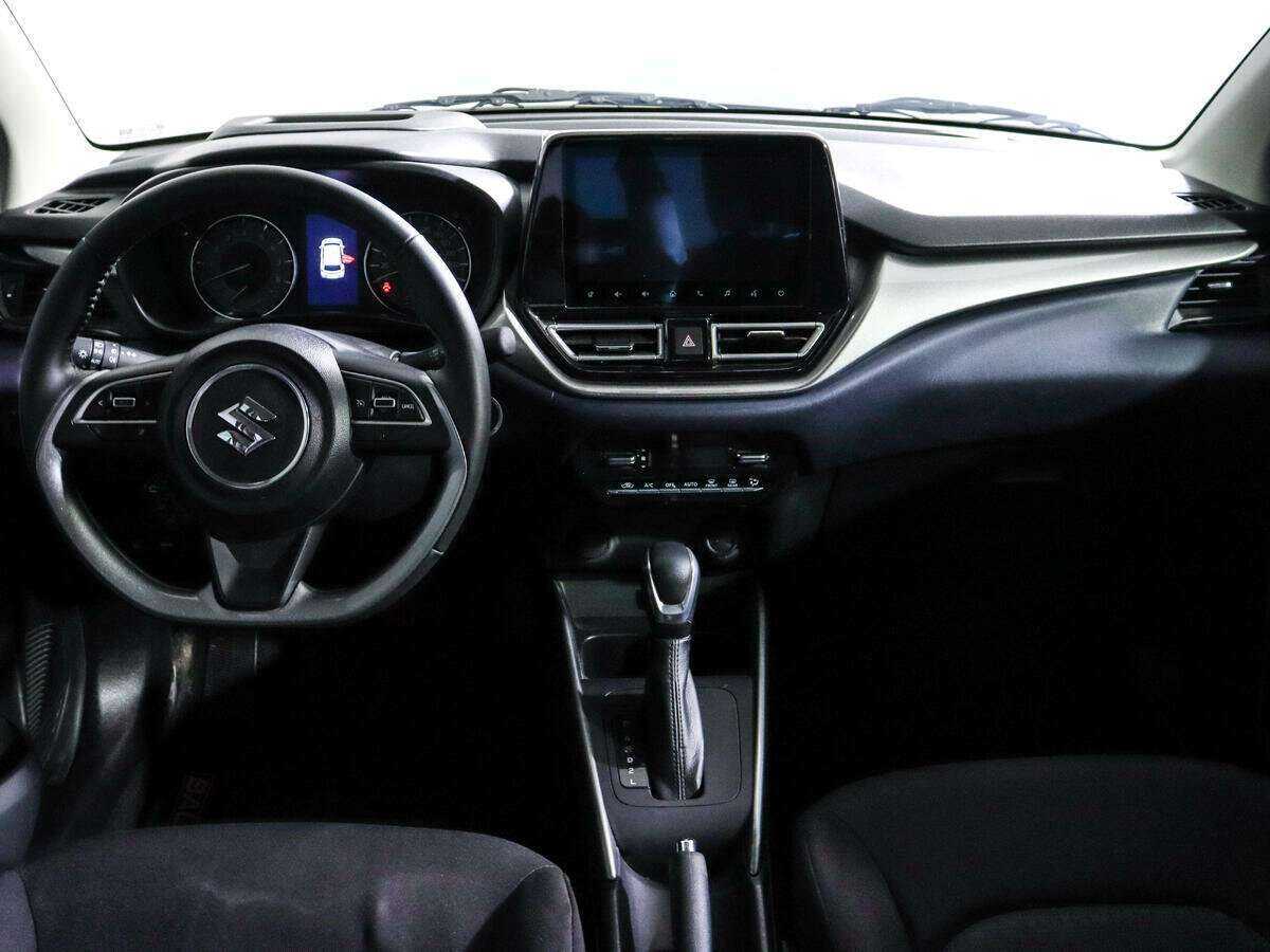Suzuki Baleno, 2022 Фото №12